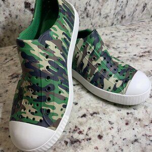 *NEW* Native Jefferson Print Shoes - Slip on Sneakers - Size 2